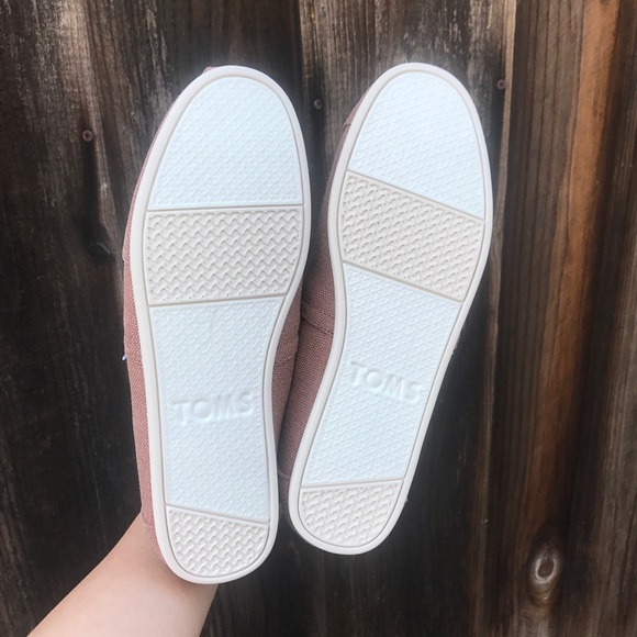 Toms Slip On Shoes - Picture 3 of 3